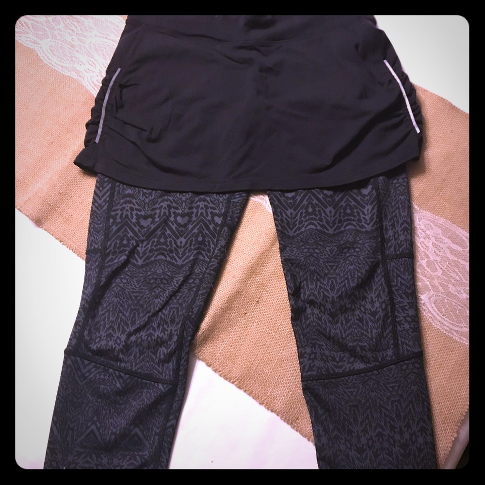 Athleta skirted crop leggings